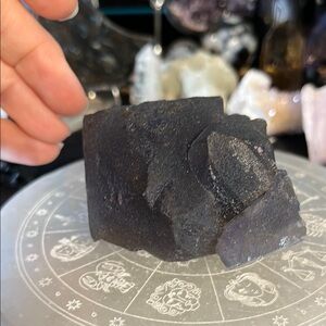 Large flourite free form